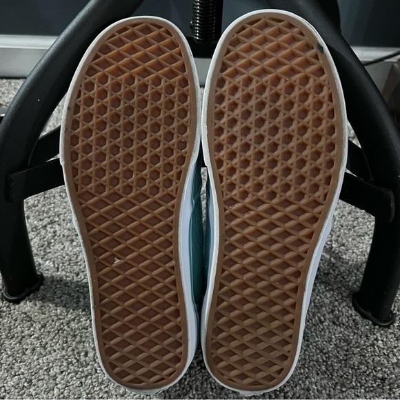 Vans Lace Up Sneakers - Picture 7 of 7